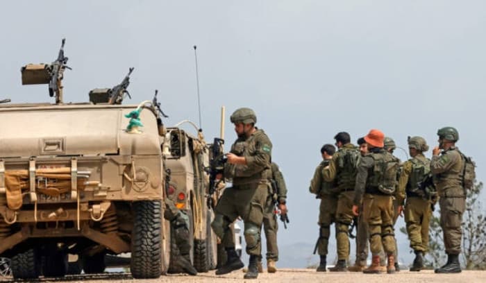 Pasukan Israel Ledakkan Pemukiman di Bint Jbeil