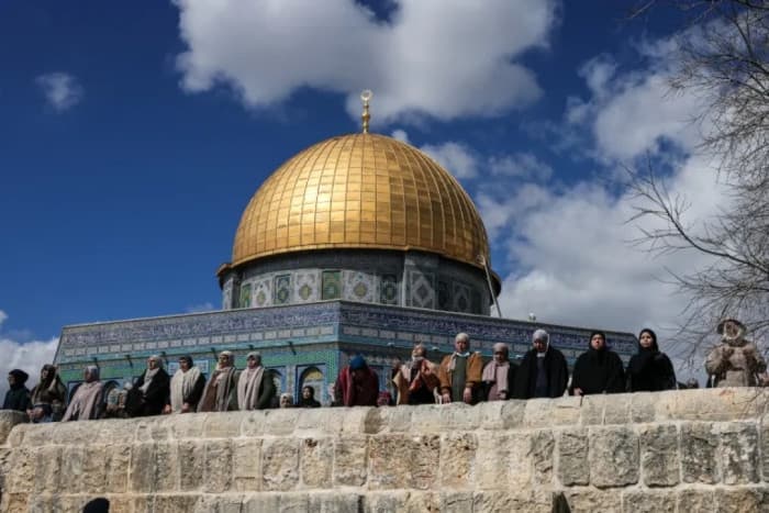 Israel Tutup Masjid Al-Aqsa untuk Salat Jumat Hari Ini