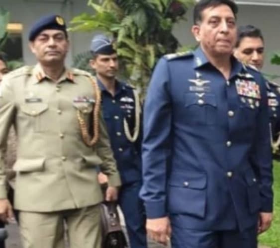 Delegasi Militer Pakistan Sambangi Istana Jakarta