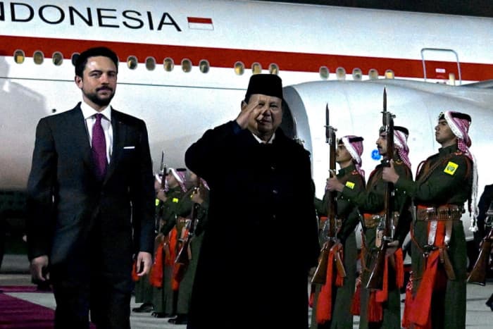 Presiden Prabowo Tiba di Yordania, Disambut Kehormatan Militer