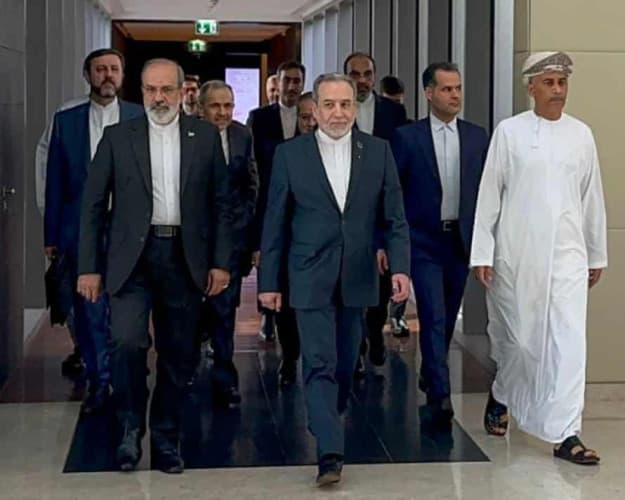 AS-Iran Sepakati Jalur Diplomasi Nuklir di Oman