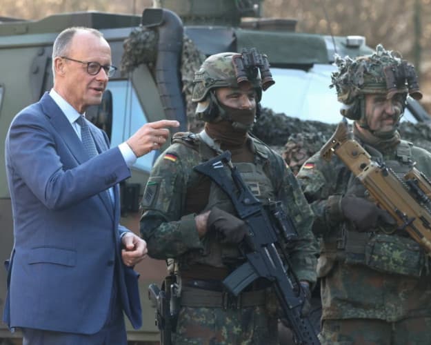 Jerman Perketat Izin Luar Negeri Pria Sipil